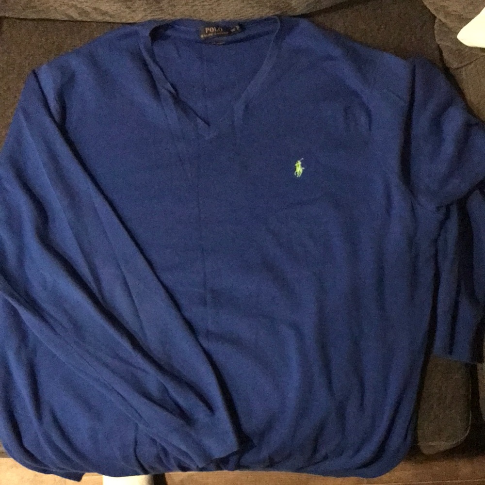 V Neck polo